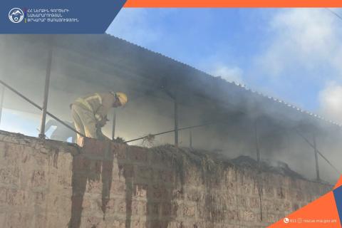 Փարպի գյուղում անասնակեր է այրվել