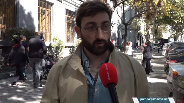 Ոչ թե «խաղաղության» հռչակագիր, այլ՝ gեղաuպանnւթյան, որովհետև Փաշինյանը թույլատրում է Թուրքիային ու Ադրբեջանին շարունակել gեղաuպանnւթյnւնը. Իշխանյան