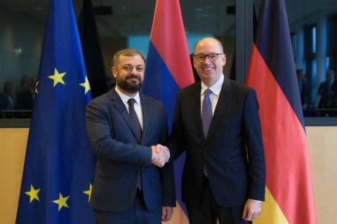 В Берлине состоялось заседание межправительственной комиссии по финансово-техническому сотрудничеству между РА и Германией