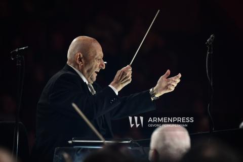 Государственный национальный академический хор Армении отныне будет носить имя Ованеса Чекиджяна