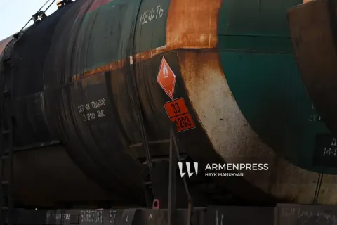 МИД Германии приветствовал поставку второй партии азербайджанской нефти в Армению
