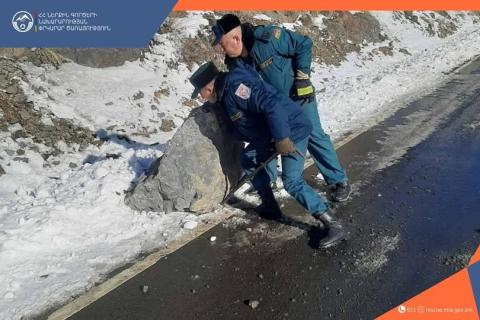 Ճամբարակ-Գետիկ ավտոճանապարհին տեղի է ունեցել քարաթափում