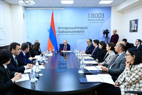 2026–ին առողջապահության ոլորտի բյուջեն ավելացել է՝ հասնելով 220 մլրդ դրամի, վարչապետն այցելել է Առողջապահության նախարարություն