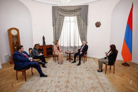 Փոխվարչապետը և ԱՄՆ դեսպանը քննարկել են տարածաշրջանային զարգացումները