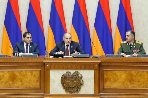 В последние годы во многих направлениях было сделано просто невозможное, невероятное стало реальностью. Премьер-министр присутствовал на торжественном заседании Министерства обороны