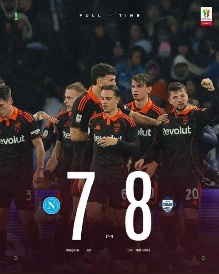 Իտալիայի չեմպիոն «Նապոլին» դուրս մնաց երկրի գավաթի խաղարկությունից։ Քառորդ եզրափակիչում իտալացի Անտոնիո Կոնտեի գլխավորած թիմը հյուրընկալեց «Կոմոյին» եւ պարտություն կրեց հետխաղային 11-մետրանոցներով՝ 6:7 (տեսանյութ): Հիմնական ժամանակն ավարտվել էր ոչ ոքի՝ 1:1: 39-րդ րոպեին 11-մետրանոցից հանդիպման հաշիվը բացեց իսպանացի Սեսկ Ֆաբրեգասի գլխավորած թիմի խորվաթ կիսապաշտպան Մարտին Բատուրինան։ 46-րդ րոպեին պատասխան գոլը խփեց նեապոլյան թիմի իտալացի կիսապաշտպան Անտոնիո Վերգարան։ Կիսաեզրափակիչում «Կոմոյի» մրցակիցը կլինի Միլանի «Ինտերը»։ Հետևեք NEWS.am SPORT-ին Facebook-ում, Twitter և Telegram-ում