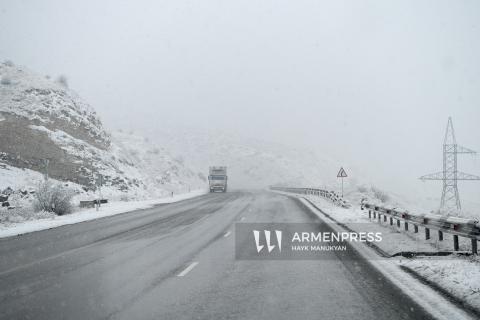 Автодорога Степанцминда-Ларс закрыта для всех видов транспортных средств