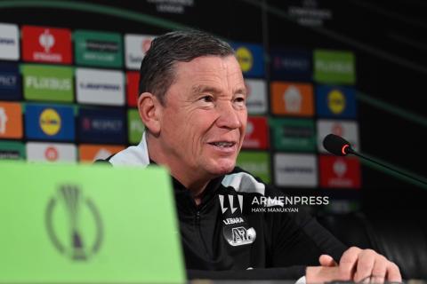 Главный тренер «АЗ Алкмар» считает «Ноа» командой с особым стилем игры