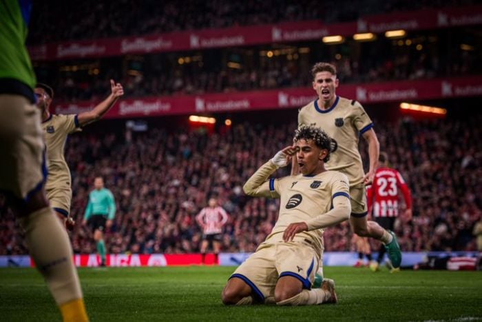 Իսպանիայի առաջնության 27-րդ տուրում «Բարսելոնան» Բիլբաոյում հյուրընկալվեց «Աթլետիկին» եւ հաղթեց 1:0 հաշվով։ Միակ գոլը 68-րդ րոպեին խփեց Եվրոպայի չեմպիոն Իսպանիայի հավաքականի եզրային հարձակվող Լամին Յամալը (տեսանյութ)։ «Բարսելոնան» 67 միավորով գլխավորում է մրցաշարային աղյուսակը եւ 3 միավոր գերազանցում է երկրորդ տեղում գտնվող փոխչեմպիոն «Ռեալին»։ «Աթլետիկը» 9-րդն է՝ 35 միավոր։ Standings provided by Sofascore Հետևեք NEWS.am SPORT-ին Facebook-ում, Twitter և Telegram-ում