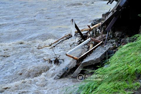 В ряде регионов Армении ожидаются обильные осадки и повышение уровня воды в реках