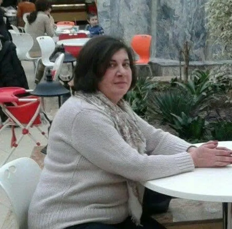 Գողության համար բնակարան ներխուժած անձինք դանակահարելով սպանել են Մարալ Խշուաջյանին, գրում է «Արևելք»-ը։