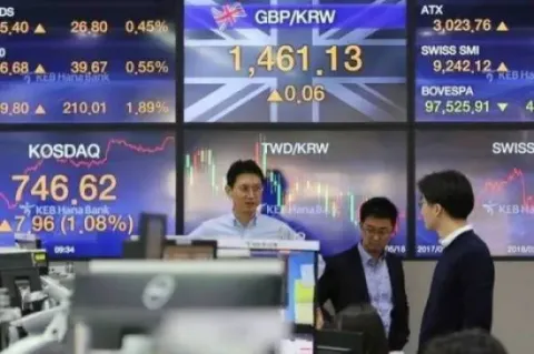 Азиатские индексы снизились - 23/03/26