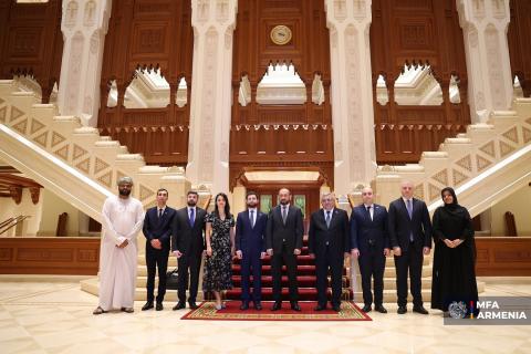 Արարատ Միրզոյանն այցելել է Օմանի թագավորական օպերա և ազգային թանգարան