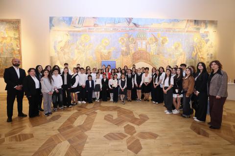 «Երգենք ու պարենք մայրենիով» մրցույթի հաղթողները պարգևատրվել են. հաղթող է ճանաչվել 10 դպրոց